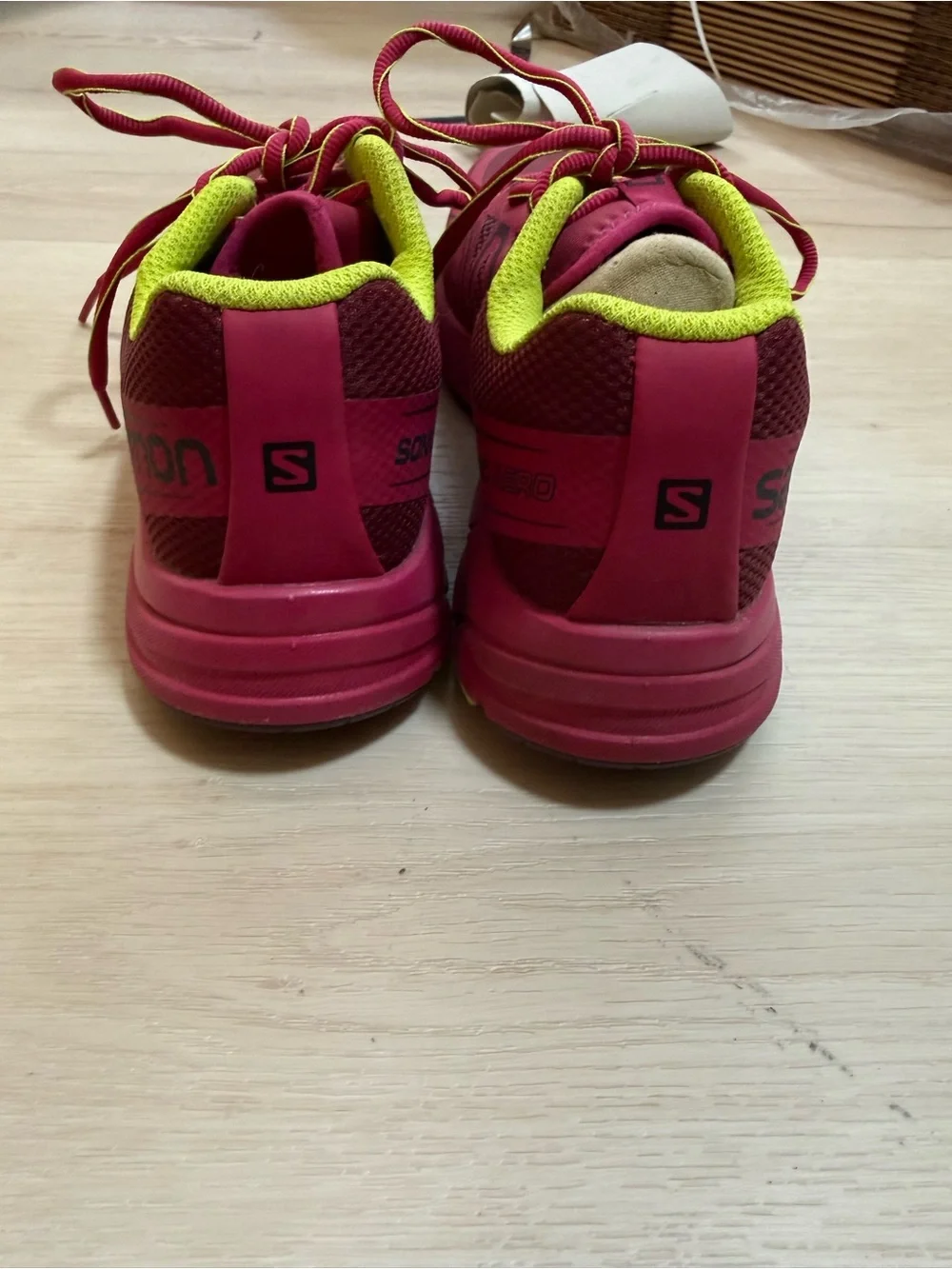 Salomon Sonic Aero Women’s Trail Running Sneakers